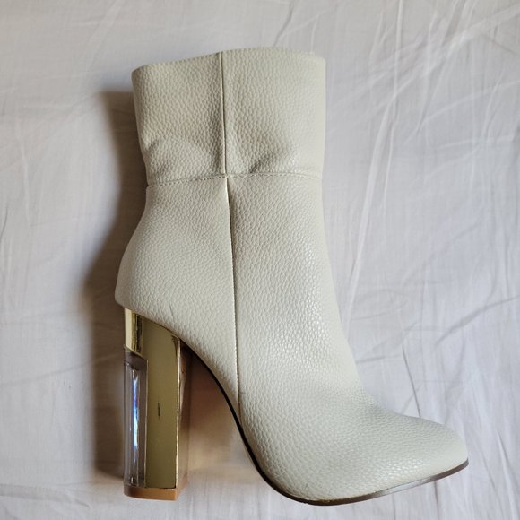 Cape Robbin Boots - Picture 1 of 11